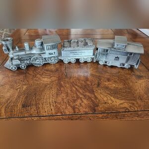 vintage 1974 Banthrico HEINZ 57 die-cast metal train coin bank set.